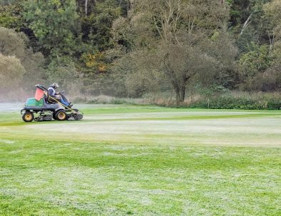 golf-toul-avrainville-entretien-tonte-green