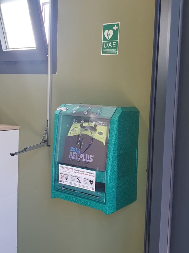 golf-toul-avrainville-defibrillateur-2